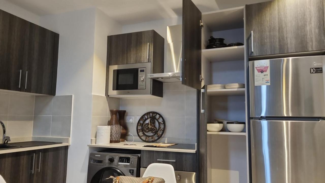 Embassy Gardens Luxury Suites Cpg Akra Dış mekan fotoğraf